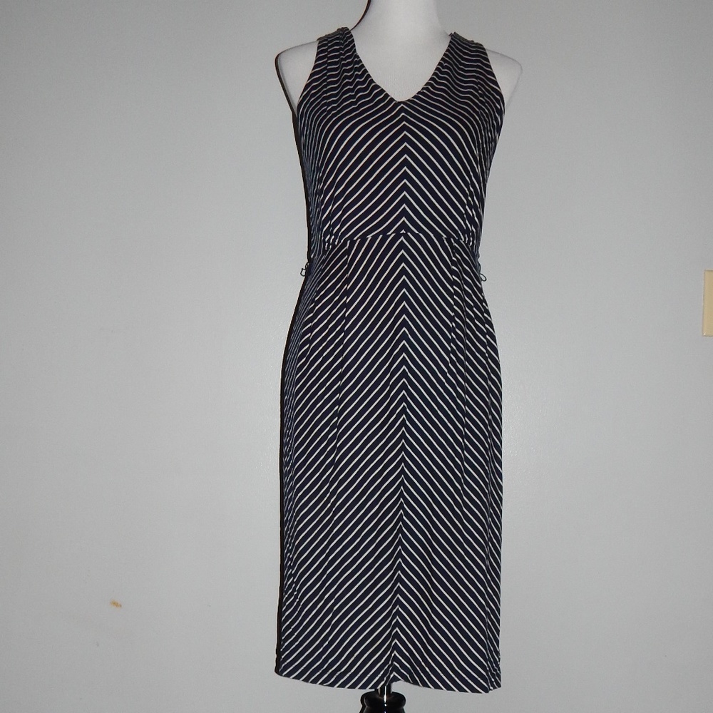 Ann Taylor Loft Navy White Sleeveless V-Neck Dress